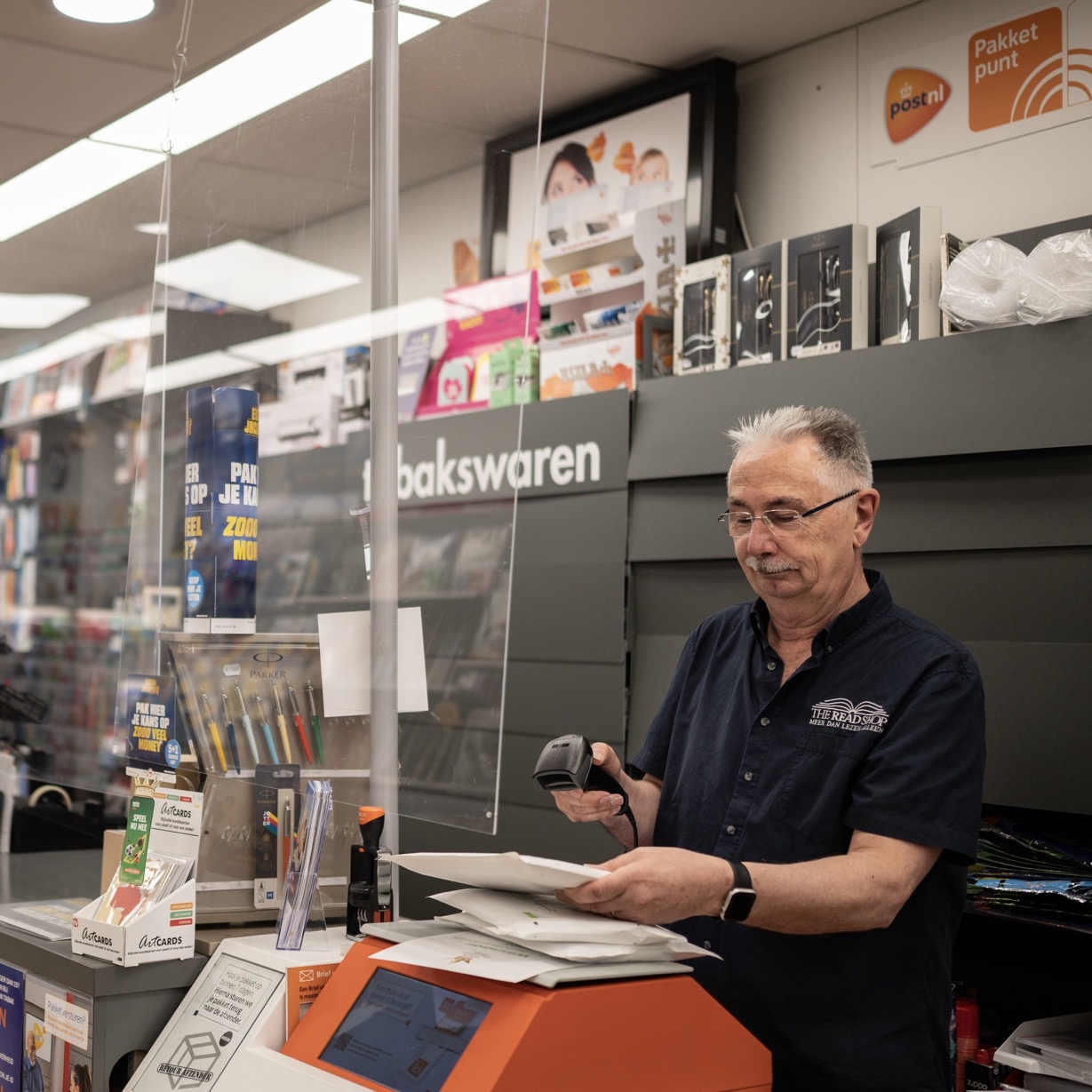 berry van noije in zijn winkel in de els in waalwijk