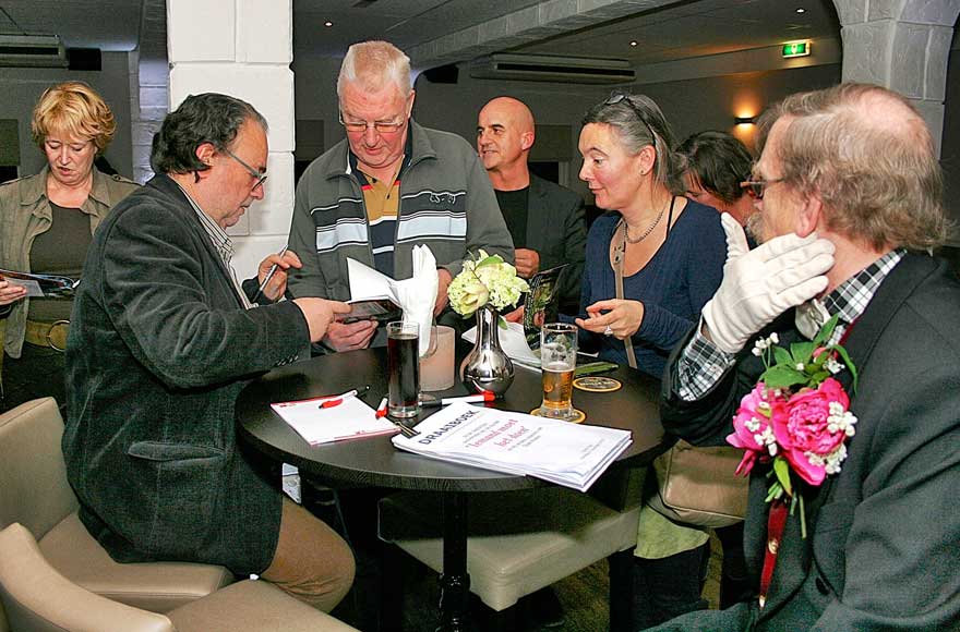 En dan ook nog: signeren  En dan ook nog: signeren